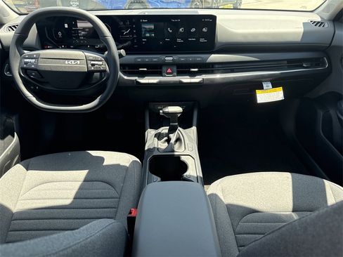 New 2025 Kia K4 EX image 14