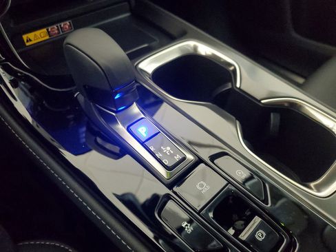 Used 2025 Lexus NX 250 NX 250 image 14