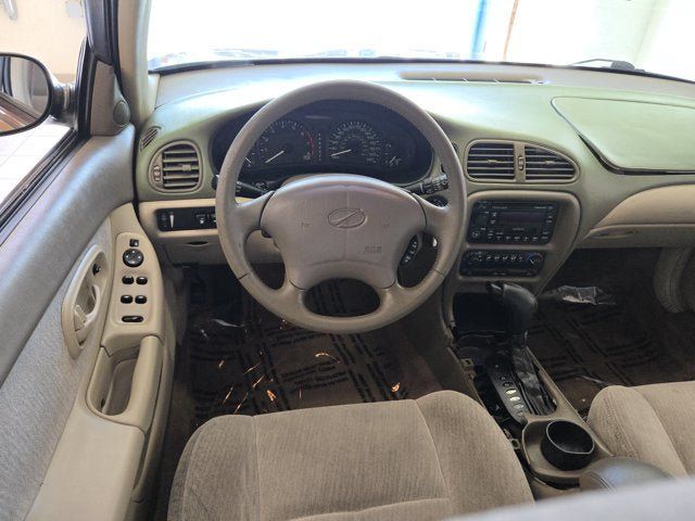 Used 1998 Oldsmobile Intrigue FWD image 12
