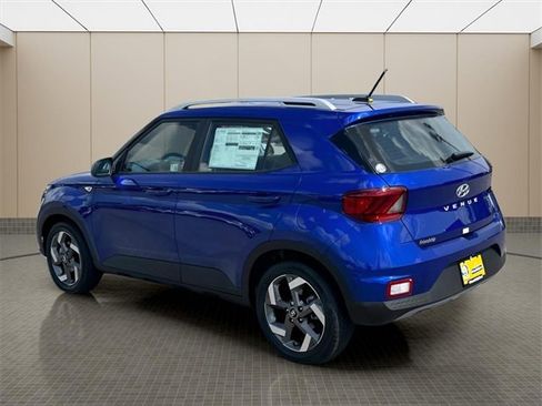New 2025 Hyundai Venue Limited image 4