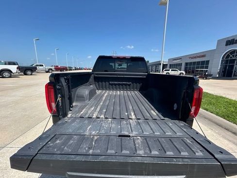 Used 2024 GMC Sierra 1500 Denali w/ Denali Reserve Package AWD/4WD image 13