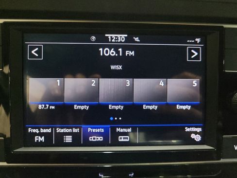 Used 2023 Volkswagen Jetta Sport image 25