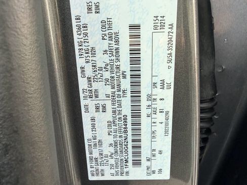 Used 2022 Ford Escape SE image 21