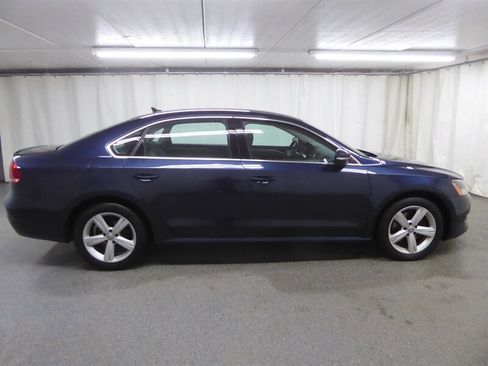 Used 2014 Volkswagen Passat 2.5 SE image 8