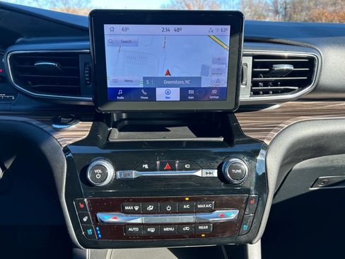 Used 2022 Ford Explorer Limited w/ Equipment Group 301A image 20