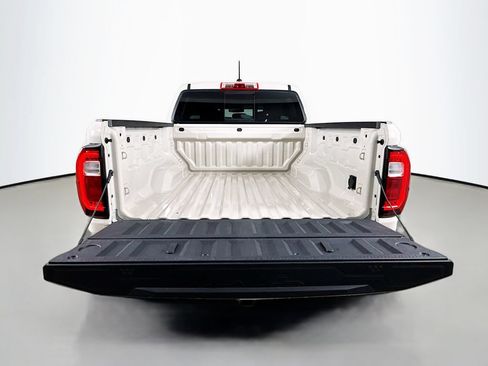 Used 2026 GMC Canyon AT4 w/ Technology Plus Package AWD/4WD image 30