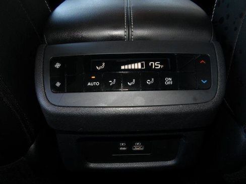 Certified 2024 Nissan Pathfinder SL image 25