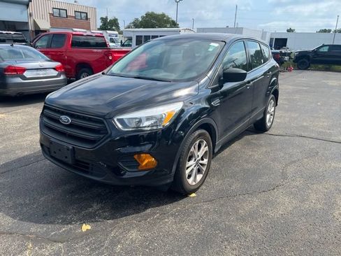 Used 2017 Ford Escape S FWD image 3