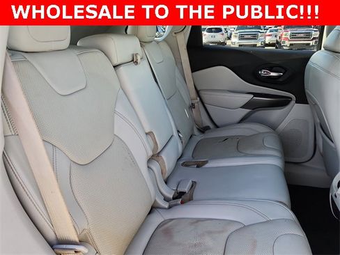 Used 2019 Jeep Cherokee Limited w/ Luxury Group image 20