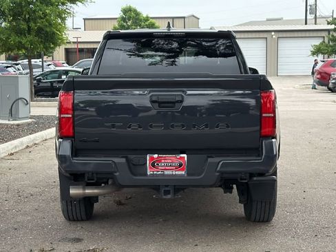 Certified 2024 Toyota Tacoma SR5 AWD/4WD image 7