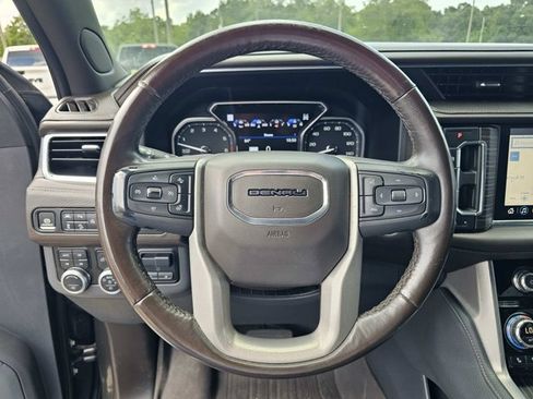 Used 2021 GMC Yukon XL Denali w/ Denali Ultimate Package AWD/4WD image 19