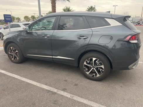 Used 2023 Kia Sportage EX image 39