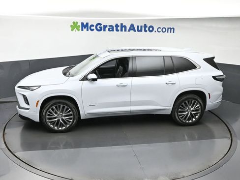 New 2026 Buick Enclave Avenir w/ Super Cruise Package image 24