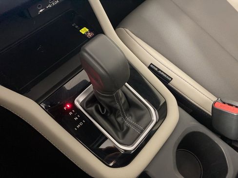 Certified 2025 Subaru Forester Limited image 30