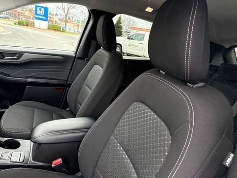 Used 2025 Ford Escape Active image 12