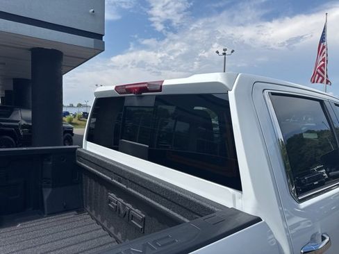 New 2025 GMC Sierra 2500 Denali w/ Denali Reserve Package image 11