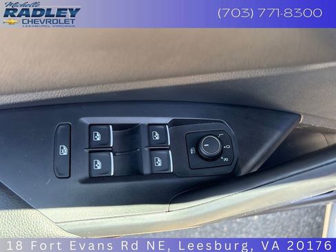 Used 2022 Volkswagen Jetta SE FWD image 13