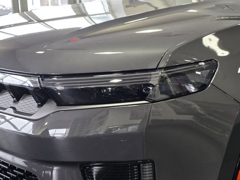 New 2026 Jeep Grand Wagoneer Summit image 8