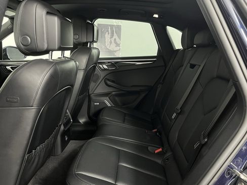 Used 2021 Porsche Macan S image 28