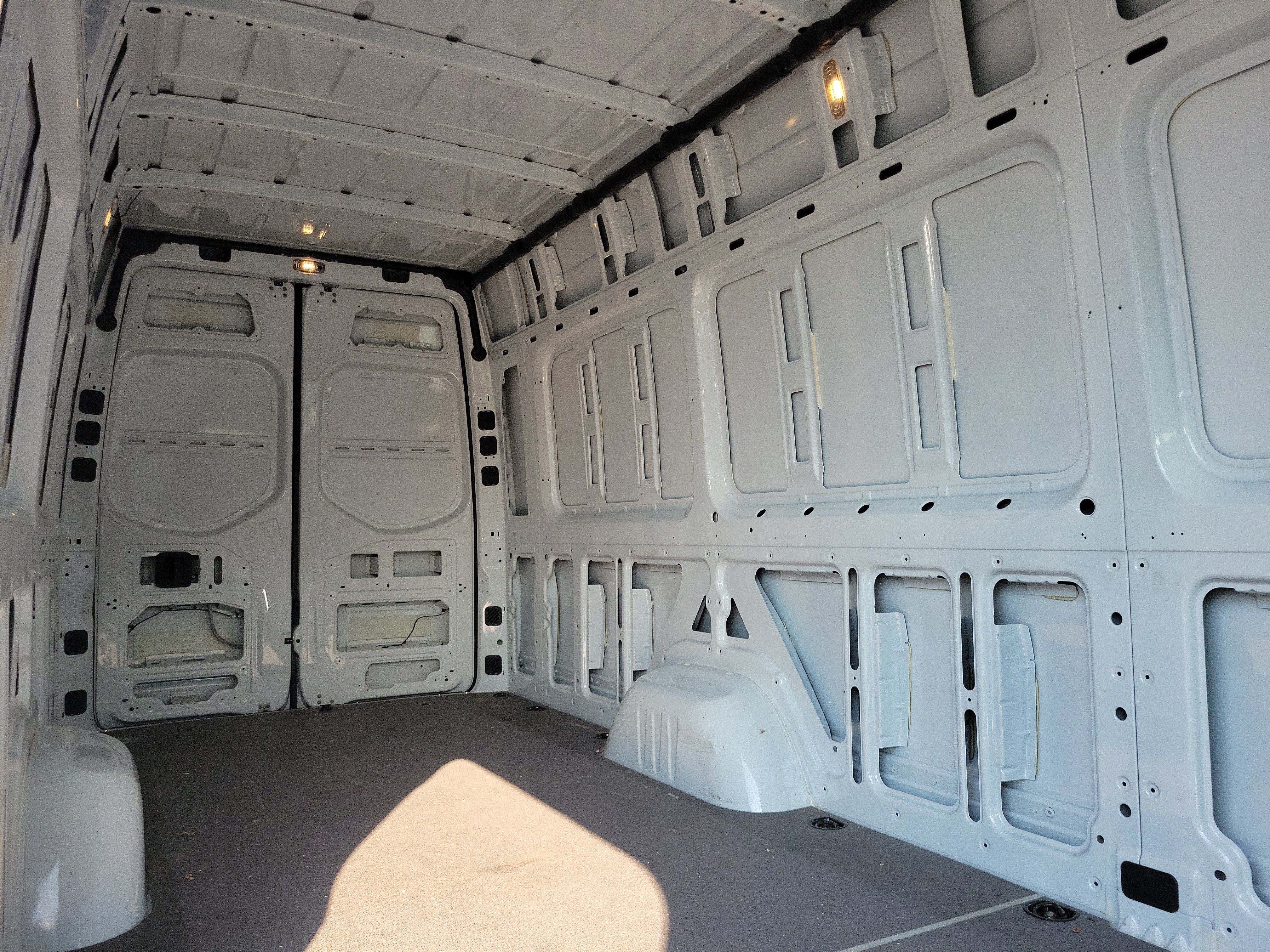 Used 2024 Mercedes-Benz Sprinter 2500 image 11