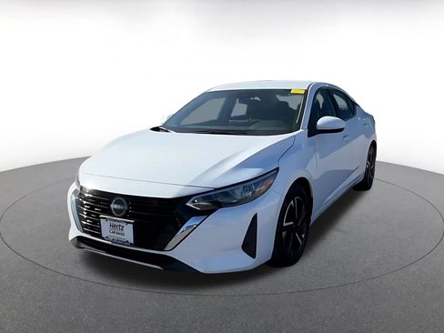 Used 2025 Nissan Sentra SV image 7