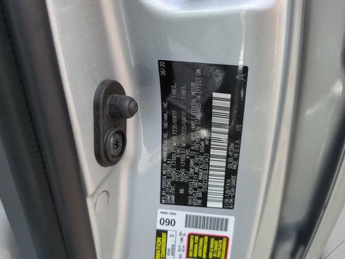 Used 2020 Toyota Sienna L FWD image 32