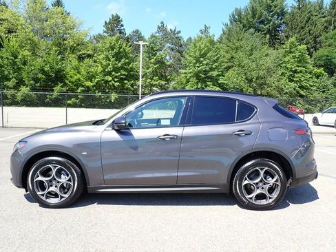 New 2025 Alfa Romeo Stelvio Sprint w/ Convenience Package image 2