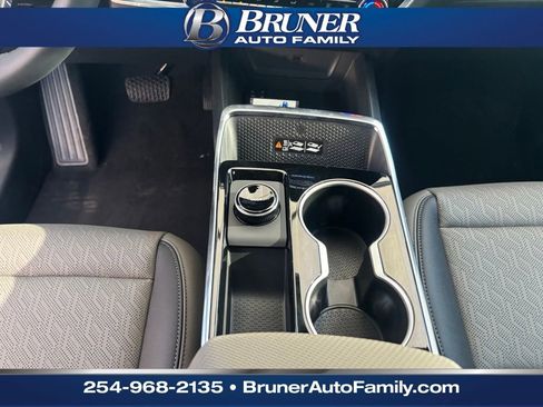 New 2026 Chevrolet Equinox LT w/ Convenience Package II image 23