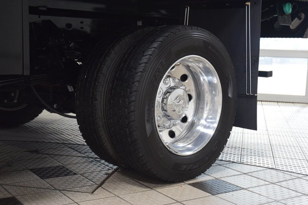 Used 2026 RAM 5500 Tradesman w/ Chrome Appearance Group AWD/4WD image 18