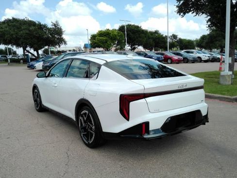 Used 2025 Kia K4 EX w/ GT-Line Premium Package FWD image 13