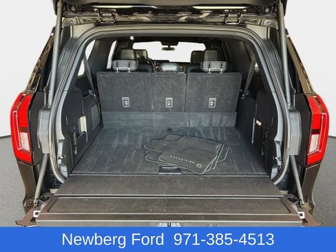 Used 2025 Ford Expedition Max Platinum w/ Stealth Performance Package AWD/4WD image 31