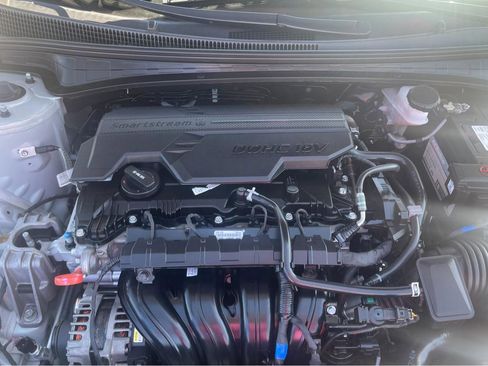 Used 2021 Hyundai Elantra SEL w/ Convenience + Premium Package FWD image 24