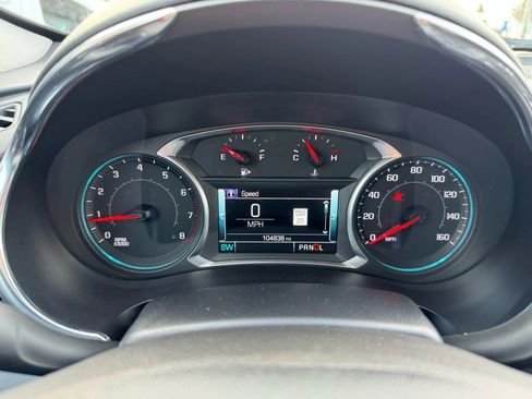 Used 2018 Chevrolet Malibu Premier image 38