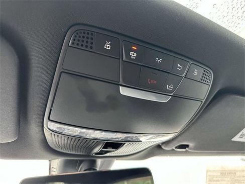 Certified 2021 Mercedes-Benz GLC 300 4MATIC image 33