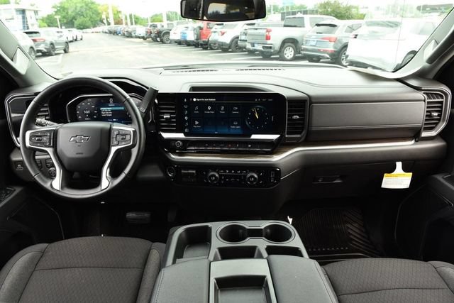 Used 2026 Chevrolet Silverado 1500 RST AWD/4WD image 8