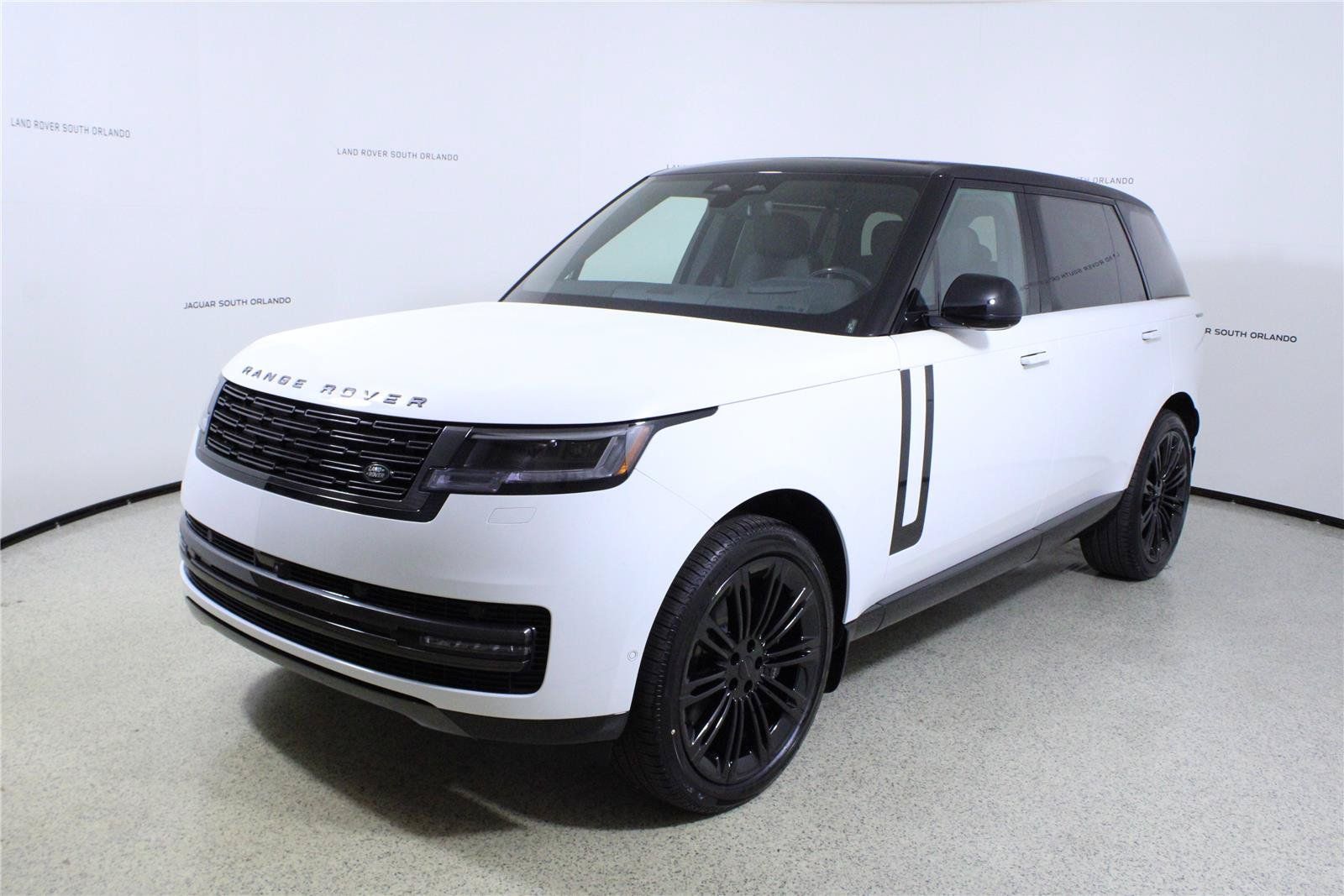 New 2026 Land Rover Range Rover Long Wheelbase SE AWD/4WD image 4