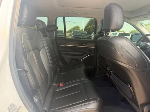 Used 2022 Jeep Grand Cherokee Limited 4xe AWD/4WD image 8