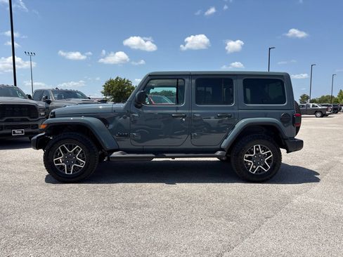 New 2026 Jeep Wrangler Unlimited Sahara AWD/4WD image 2