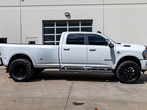 Used 2023 RAM 3500 Limited AWD/4WD image 11