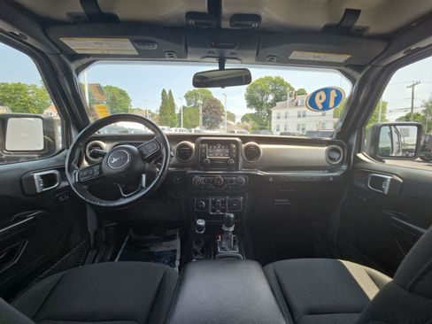 Used 2019 Jeep Wrangler Unlimited Sport S image 21