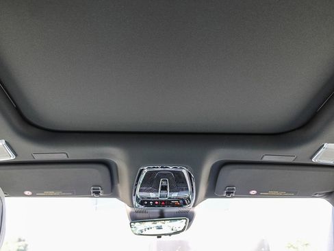 Used 2026 Cadillac Vistiq Luxury image 18