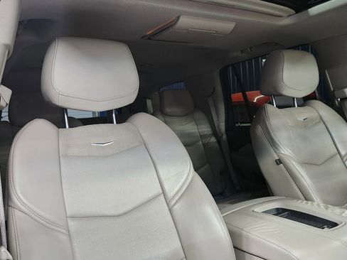 Used 2015 Cadillac Escalade Premium image 15