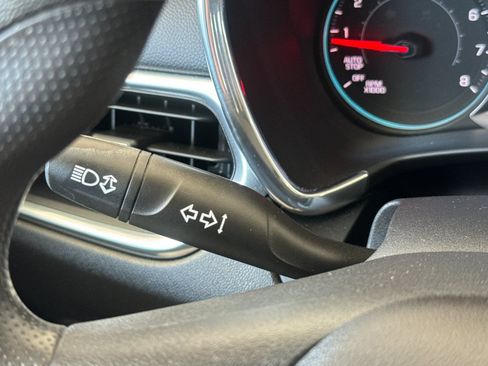 Used 2019 Chevrolet Equinox LT AWD/4WD image 28