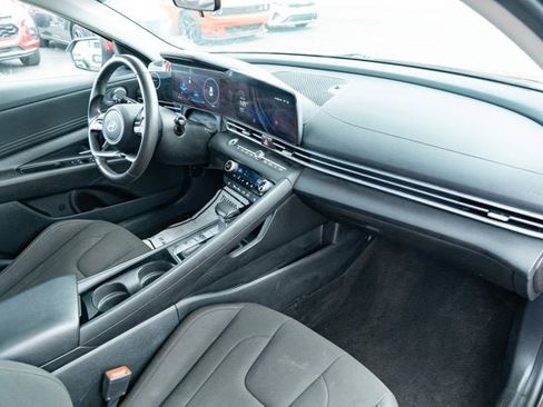 Used 2024 Hyundai Elantra SEL w/ Convenience Package FWD image 36