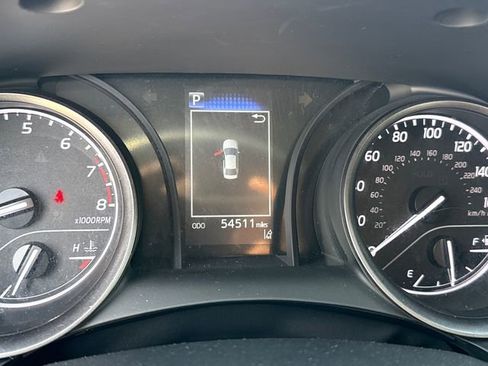 Used 2023 Toyota Camry SE image 30
