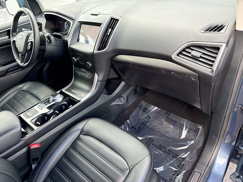 Used 2019 Ford Edge SEL w/ Equipment Group 201A FWD image 14