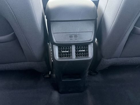 Used 2025 Chevrolet Equinox LT image 22