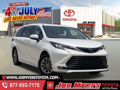 Used 2023 Toyota Sienna XLE