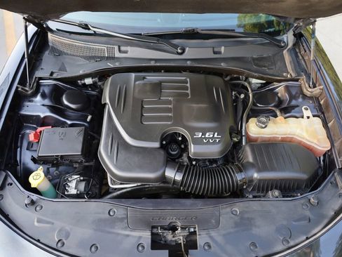 Used 2017 Dodge Charger SE w/ Popular Equipment Group image 26