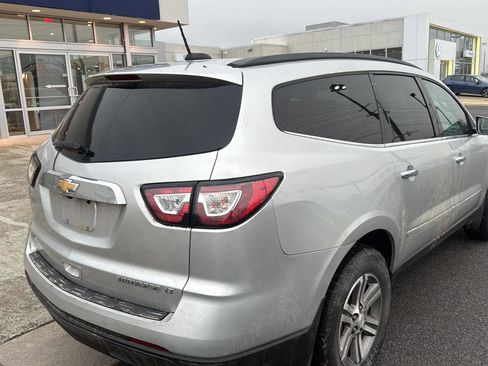 Used 2016 Chevrolet Traverse LT image 5